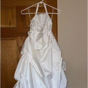 Flower girl dress. White. Unsure of size.